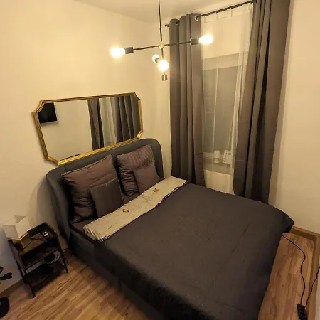 Schoenes 3 In Der Altstadt Von 코블렌츠